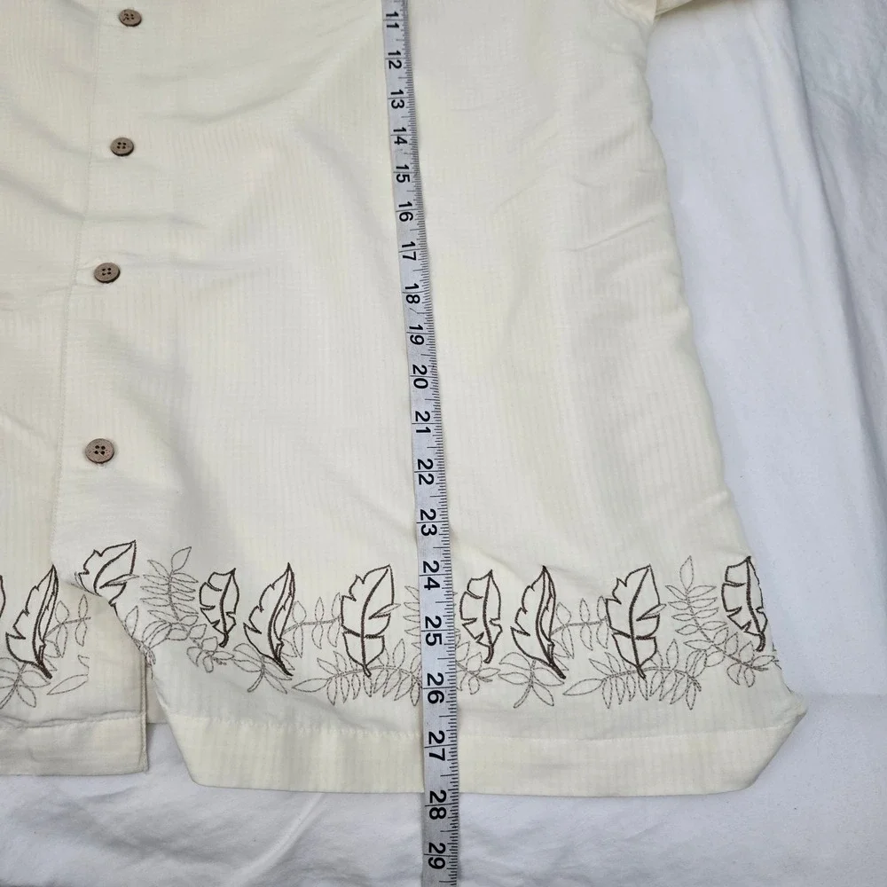 Vintage Rainforest Cafe Shirt Mens XL Beige Embroidered Seersucker‎ Rayon Blend